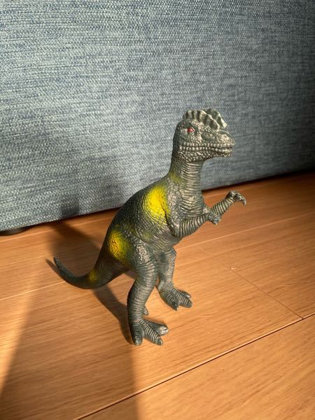 これは何という名前の恐竜ですか 100均のおもちゃです う Yahoo 知恵袋