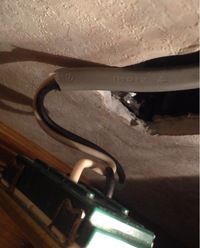 ホットプレートの本体からプラグを抜いて コンセントはさしたま Yahoo 知恵袋