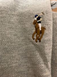 ポロラルフローレンのポロシャツについて質問ですこの刺繍は本物でしょうか Yahoo 知恵袋