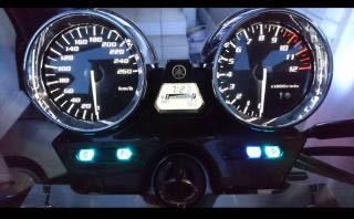 2000〜2003年式のXJR1300のメーターを写真のような - Yahoo!知恵袋