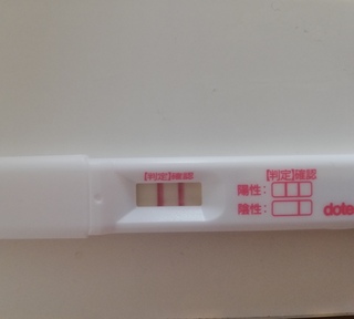 化学流産の可能性は 検査薬の濃さでなんとなくわかるものなのでしょうか 妊 Yahoo 知恵袋