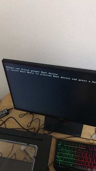 初めて自作pcを作ったのですが電源をつけて画面も着くのですが画面が設定画 Yahoo 知恵袋
