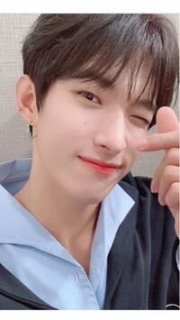 Seventeenのピアスの個数と位置を教えてほしいです エス Yahoo 知恵袋