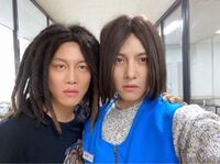 チ チャンウクの左の人誰ですか こんばんは これって ド Yahoo 知恵袋