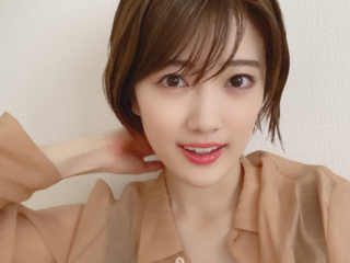 乃木坂46この写真は加工しすぎじゃないですか そんなしてなくない Yahoo 知恵袋