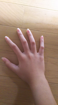 この手綺麗ですか 2日前からハンドクリームを塗り始めまし Yahoo 知恵袋