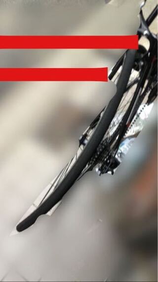 クロスバイクのタイヤが歪みました 修理に出そうと思ってる Yahoo 知恵袋