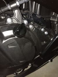 これってオイル漏れですか 250のバイクです Yahoo 知恵袋