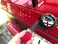 アルファロメオの車ってどうして壊れやすいのでしょうか トランクの鍵 Yahoo 知恵袋