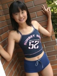 jrアイドルの過激水着画像掲示板 $ このジュニアアイドルは誰ですか？ - 南あかりだと思います。 - Yahoo!知恵袋