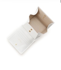 私は三十代の男なのですが 現在使用している財布の事でご指導ご鞭撻を頂きた Yahoo 知恵袋