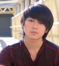 この画像整形前の真剣佑とか言ってる人いましたが彼 ノー整形です Yahoo 知恵袋