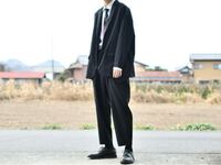 成人式の服装について 今の時代ピタッとしたスーツではなく Yahoo 知恵袋