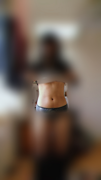 太ってますか 友達にこの写真を見せたらえ くびれない デ Yahoo 知恵袋