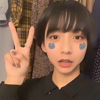 なえなのちゃんや山之内すずちゃんが使ってるこのスタンプってどこのものです Yahoo 知恵袋