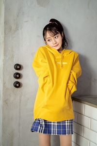 小倉唯さんのウエストについて ガリガリとかではなくうっすらと脂肪は付いてい Yahoo 知恵袋