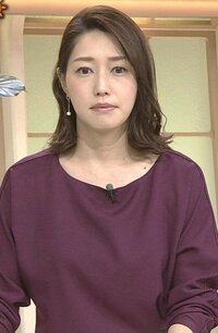 牛田茉友アナ 濃紺のタイトスカートと黒いヒールパンプス 井上 Yahoo 知恵袋