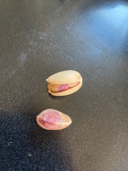 セブンイレブンのピスタチオが紫色でした これはアフラトキシンですか Yahoo 知恵袋