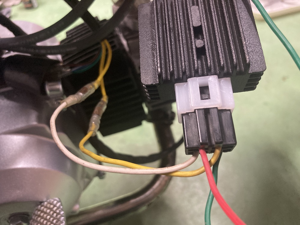 カブに中華エンジン107ccを乗せました。エンジンがかかるよう