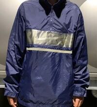 Xlargeのナイロンジャケットです この服ってダサいですか それ Yahoo 知恵袋