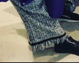 このズボンのフリル の種類の名前はなんていうものでしょうか Yahoo 知恵袋