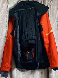 ワークマンのイージスって店舗で売っていますか 人気商品なためネットで Yahoo 知恵袋