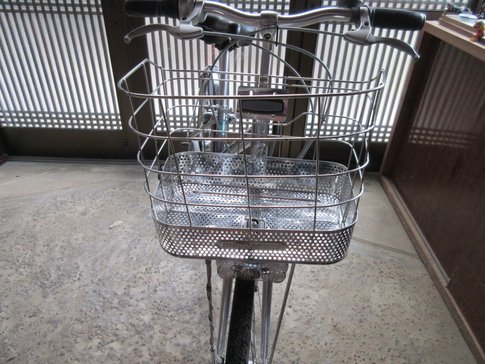 自転車のカゴの歪み修理ってやってもらえますか。転倒したはずみ 