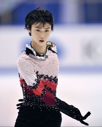 いま羽生結弦君が滑ってるエキシビションで 花は咲く 歌ってる歌手は Yahoo 知恵袋