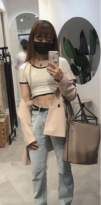 高校生女子ですこの格好で歩いていたらどう思いますか 腹筋はみせ Yahoo 知恵袋