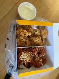 クリスピーチキンアンドトマトという韓国チキンのお店が ウーバーイーツでは Yahoo 知恵袋