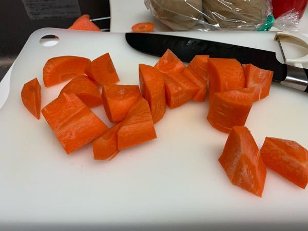 にんじんの葉っぱが生えてる側から黒くなって白いカビも生えていま Yahoo 知恵袋