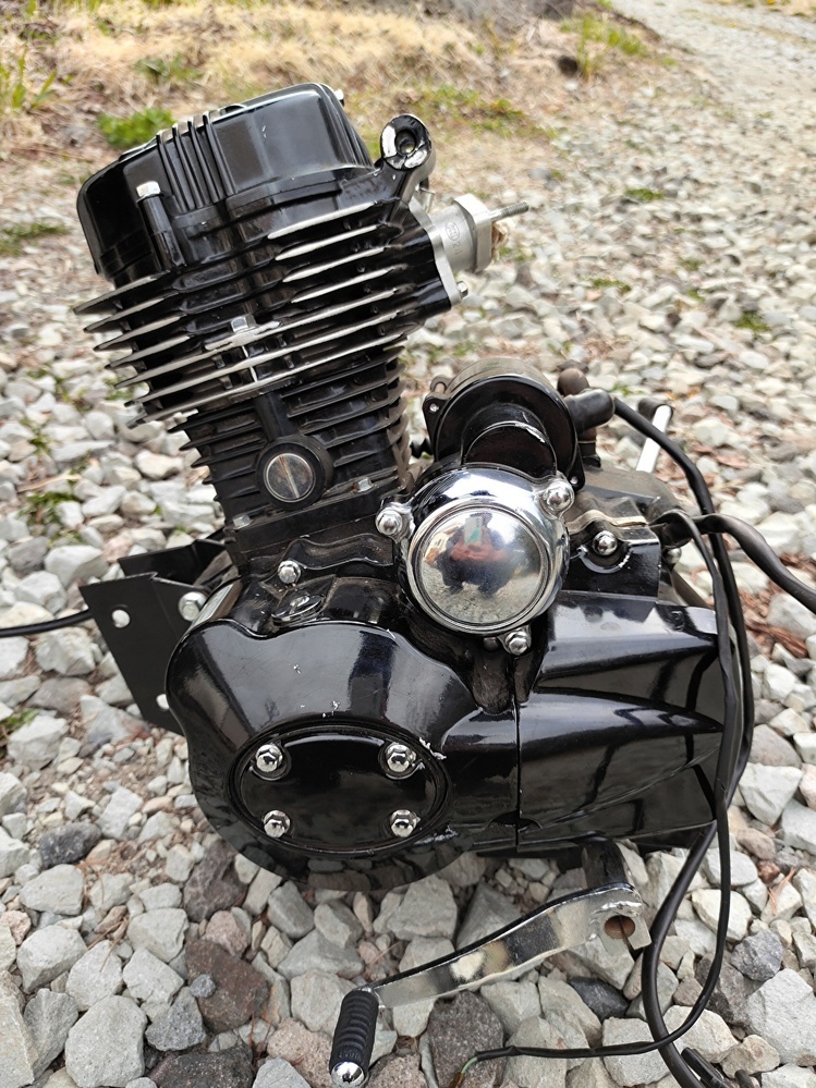 中華縦型水冷エンジン200cc