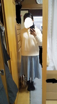 このコーデおかしいですか 高2女子です 校外学習に着ていく私服に悩 Yahoo 知恵袋