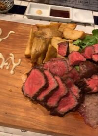 彼氏に誕生日にサプライズでお肉のステーキのプレートの所に行きた Yahoo 知恵袋