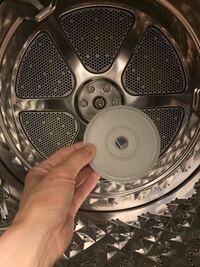 ドラム式洗濯機の中の正面奥の丸い部品が取れてしまいました