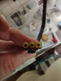 レンジフード内の換気扇を交換したいのですが コンセント レンジフードへは二線 レ 教えて 住まいの先生 Yahoo 不動産
