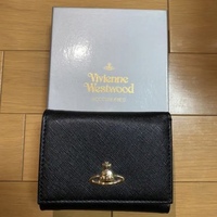 Vivienne Westwood 本物 org.jpg