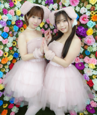 これ左が痩せすぎなのですか 右が太り過ぎなのですか 二の腕の太さが Yahoo 知恵袋