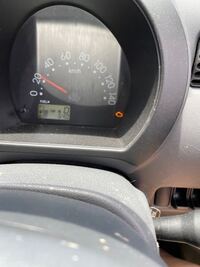 車のメーター横にオレンジ色の蛇口の様なマークが表示されました 何を警告してい Yahoo 知恵袋