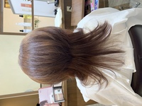 ハイトーンの色を何回も入れているのに 髪の毛が太く綺麗な人って何 Yahoo 知恵袋