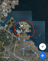横須賀の米海軍基地がある赤丸の所の地名を教えてください。 