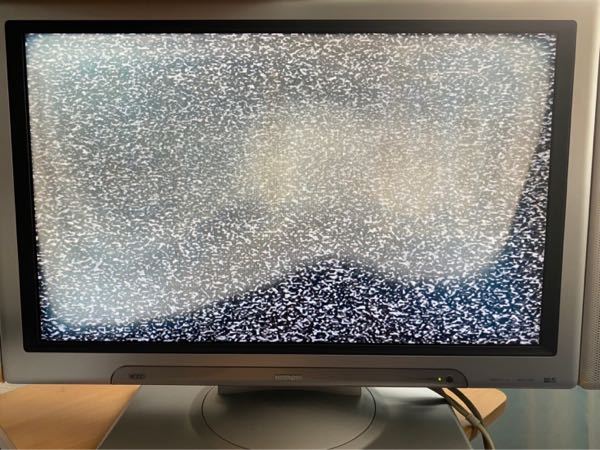 これは液晶テレビなのですが、 - この画面の白いモヤみたいなの 