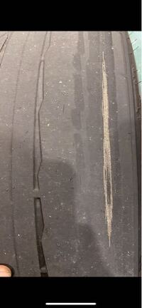 タイヤの偏摩耗について 前輪後輪共に内側の偏摩耗が激しいです駆動fr Yahoo 知恵袋