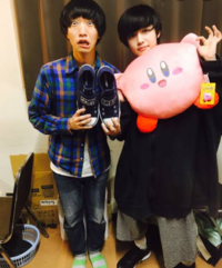 左の人って神聖かまってちゃんの の子さんですか Yahoo 知恵袋