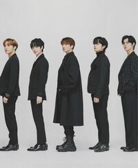 BTSとTXTの左2人があんまりスタイルいいと思わないんですが自分だけですかね？顔でかいし足短く見えませんか？写真が悪いんですかね。 