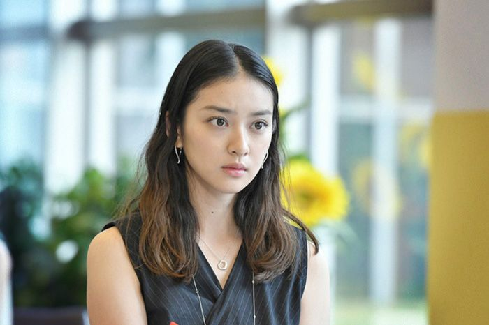 武井咲さんの前髪は薄いのですか そんなことはありません Yahoo 知恵袋