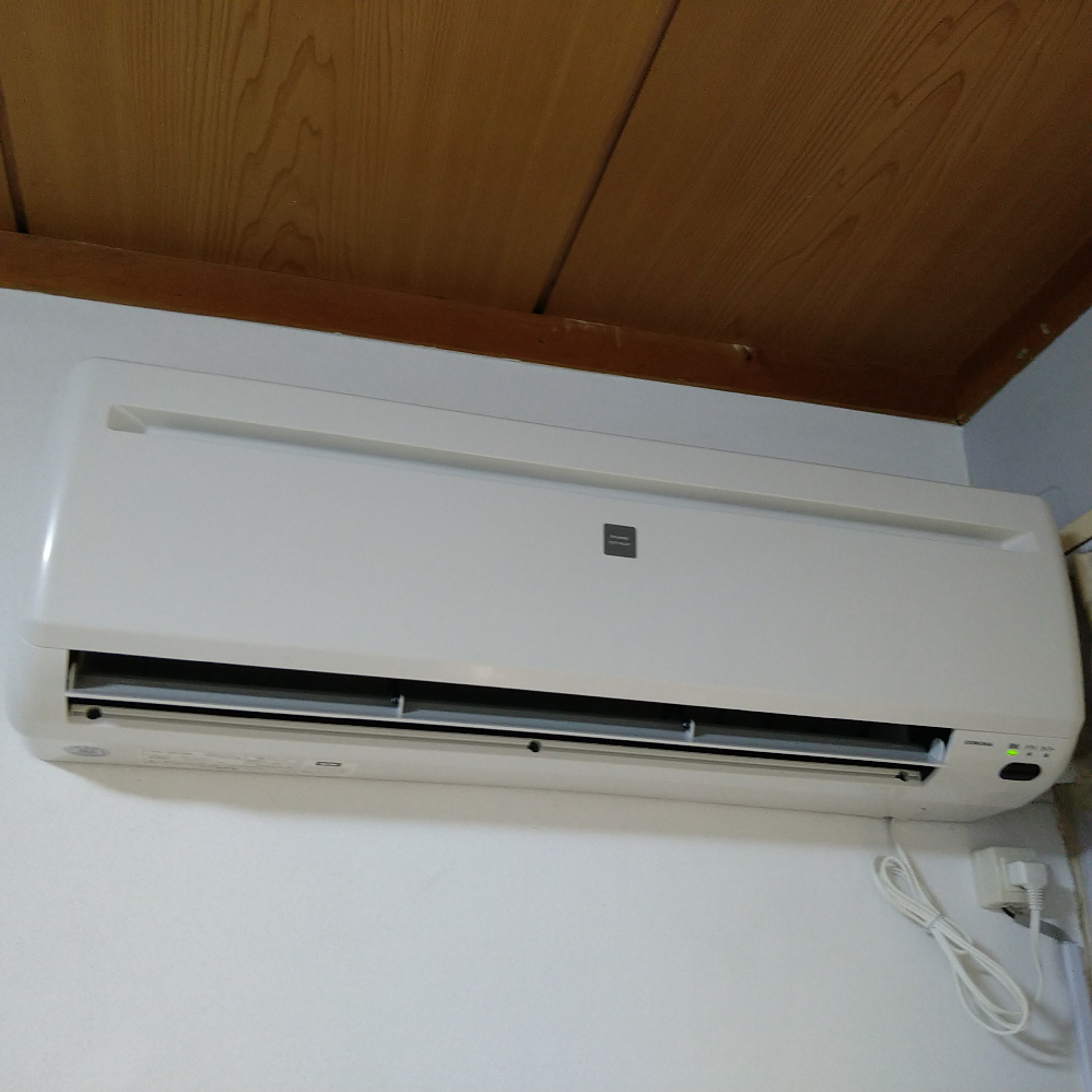 この↓コロナ社の冷房専用エアコンを掃除したいのですが、どうやれ 