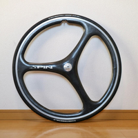 スピンspin カーボンバトンホイール　650cフロントホイール □自転車のカーボン製の3バトンホイール（spin社製）について