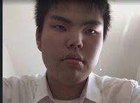 男です 自分のブサイクさに気づいてしまい 辛いです 顔で人は決まらないとか Yahoo 知恵袋