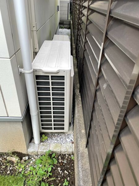 エアコンの室外機の位置ですが、これでいいのでしょうか？ - 取 